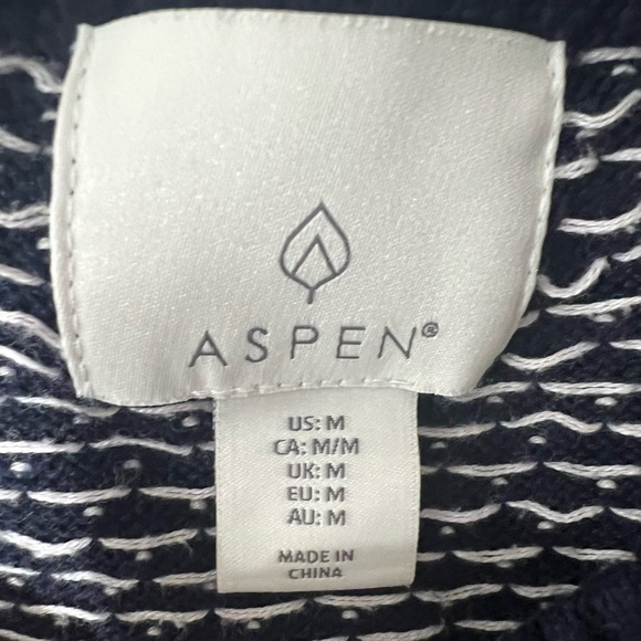 Aspen Men’s Navy Blue Reindeer Pattern Sweater, size medium, 100% cotton, EUC - Picture 3 of 4